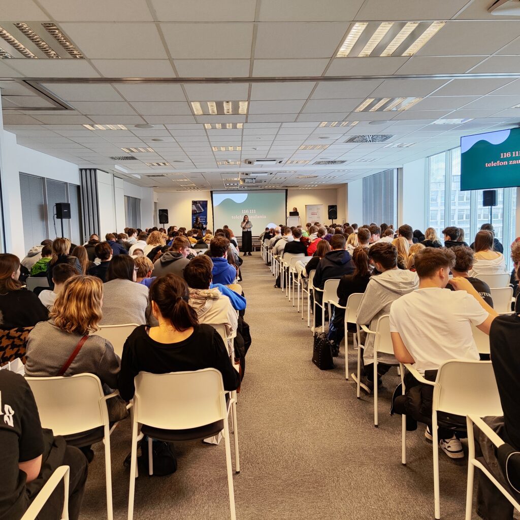 Wykład podczas konferencji #SZANUJENIEHEJTUJE